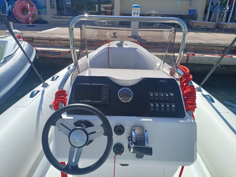 MV MARINE 25 GT – Image 2